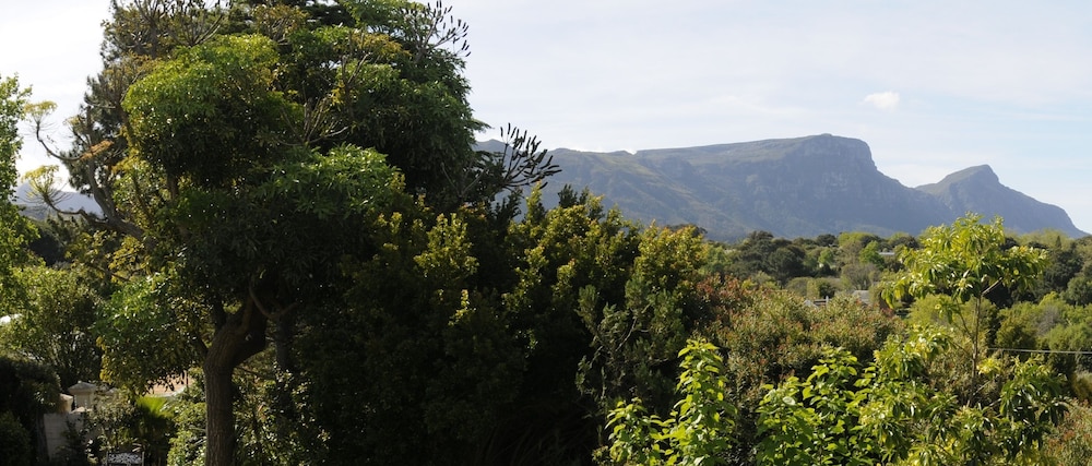 Summit Place Guesthouse 58/72
