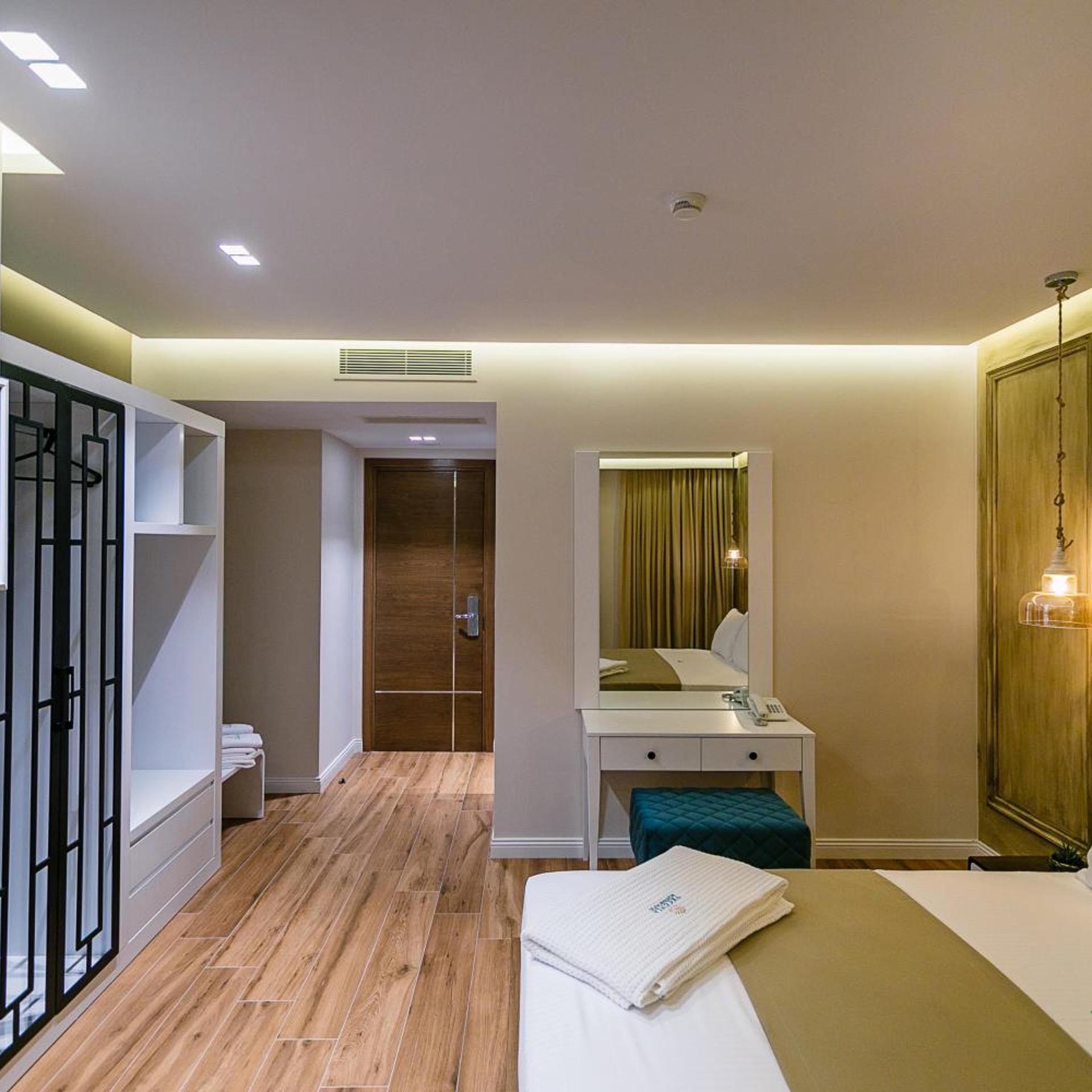 Vecchia Boutique Hotel 50/69