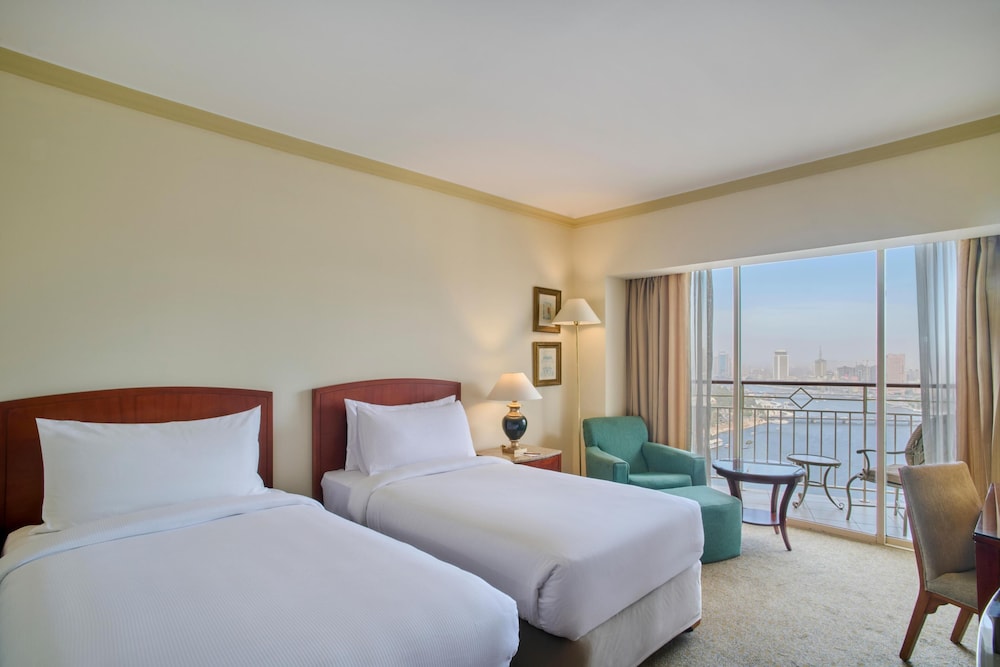STANDARD, TWIN BEDS, RIVER VIEW, HIGH FLOOR