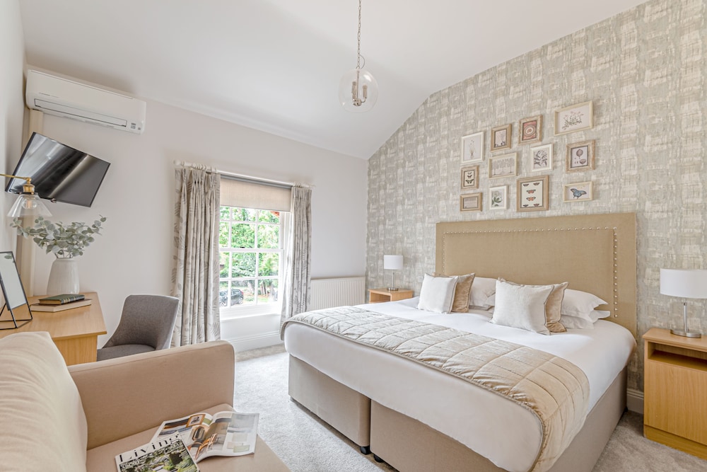 Bartley Lodge Hotel 27/58