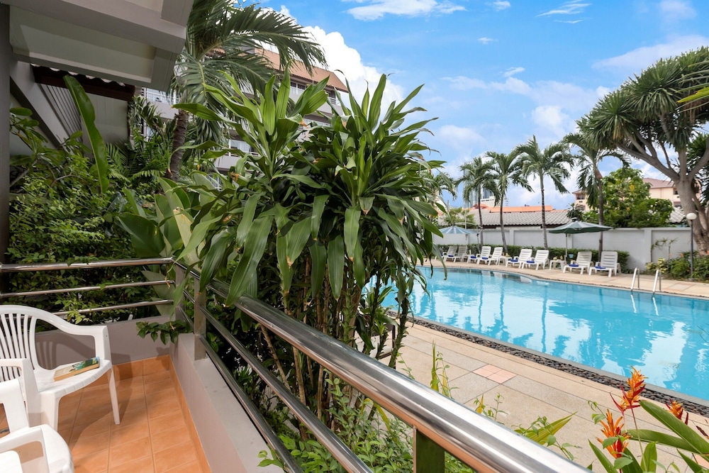 THE HOLIDAY RESORT PATTAYA 23/28