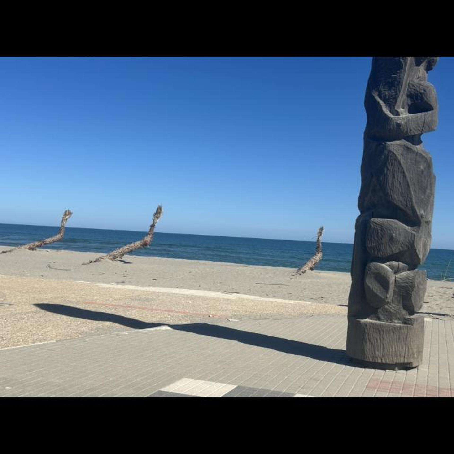 Hotel De La Mer 56/66