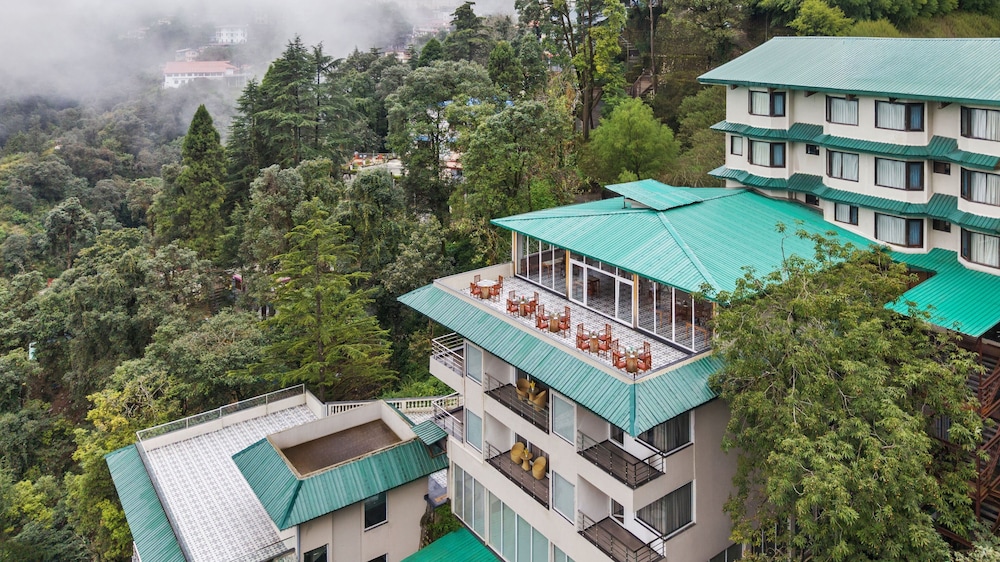 Country Inn Premier Pacific Mall Road Mussoorie 52/60