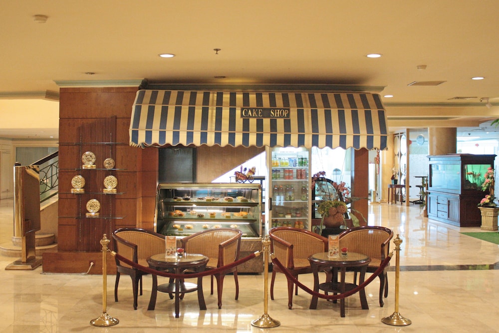 TUNJUNGAN HOTEL 58/73