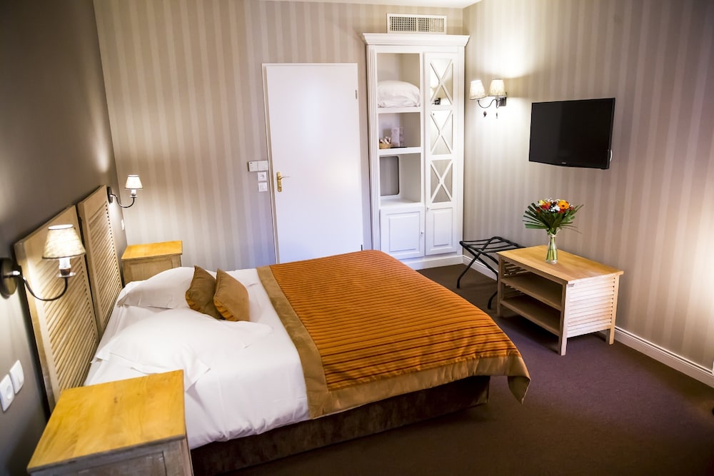 Qualys Hotel Almoria 31/75