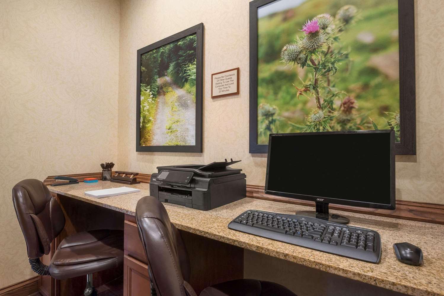 Country Inn & Suites By Radisson, Minot, ND 22/24