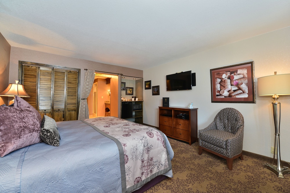 Best Western Plus Black Oak 13/76