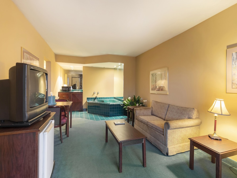 Americas Best Value Inn Springfield - Mansion View 27/47
