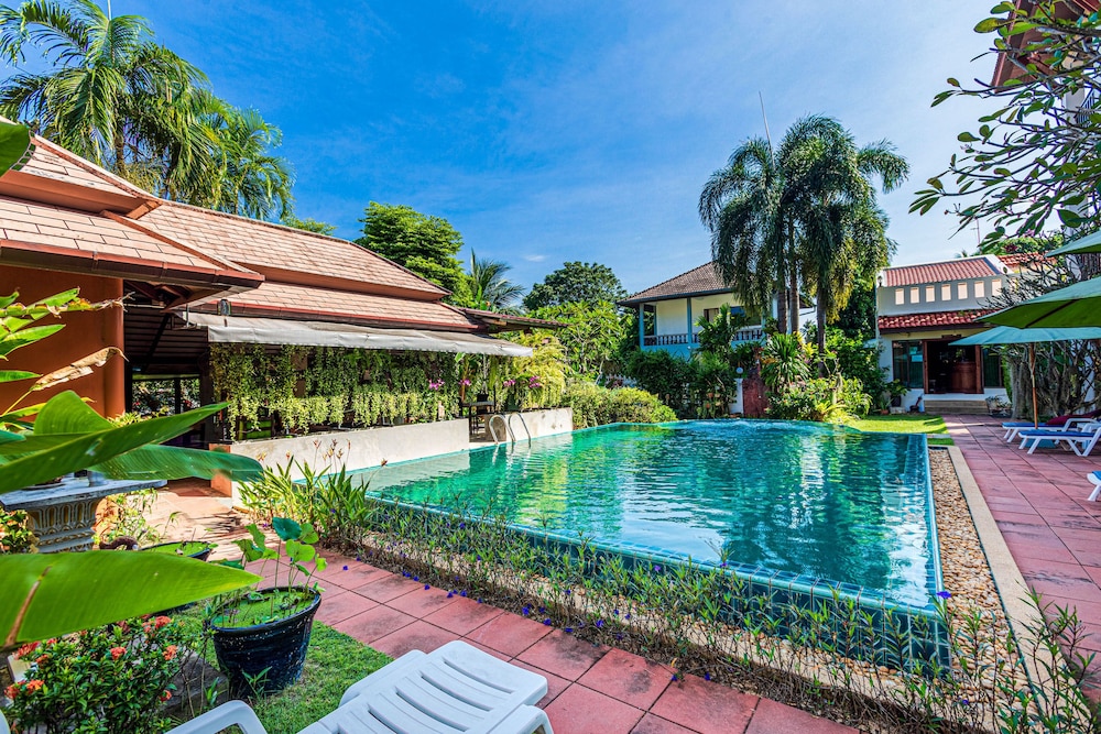 Monaburi Boutique Resort 42/49