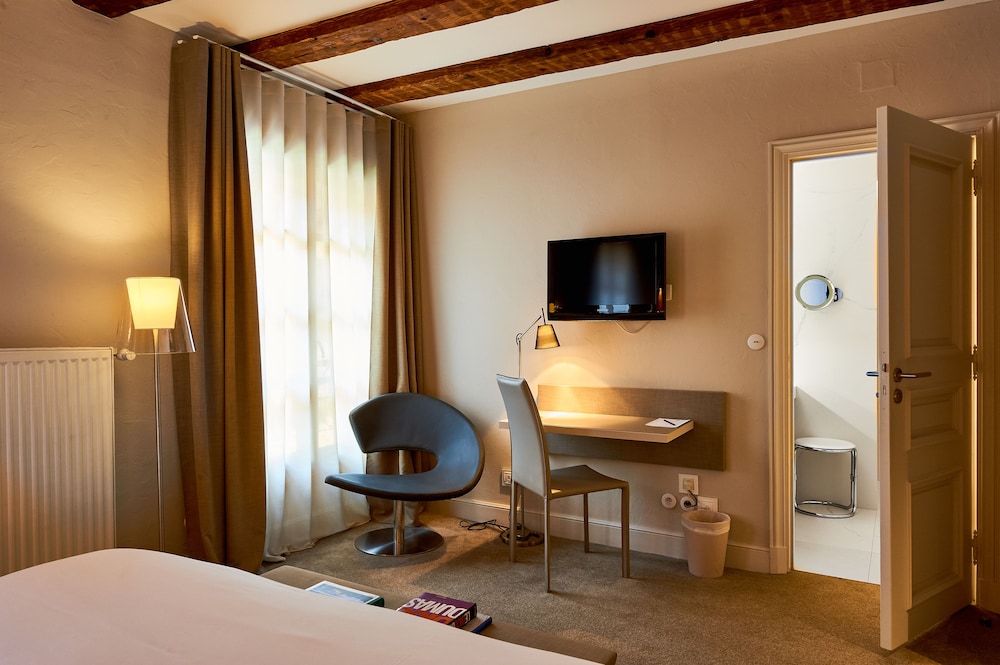 Relais & Chateaux La Maison Des Tetes 34/47