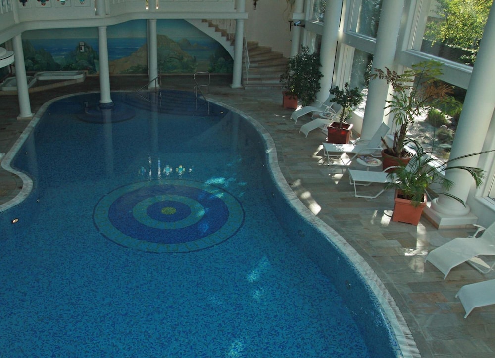 Geniesser Hotel Altes Gymnasium 18/50