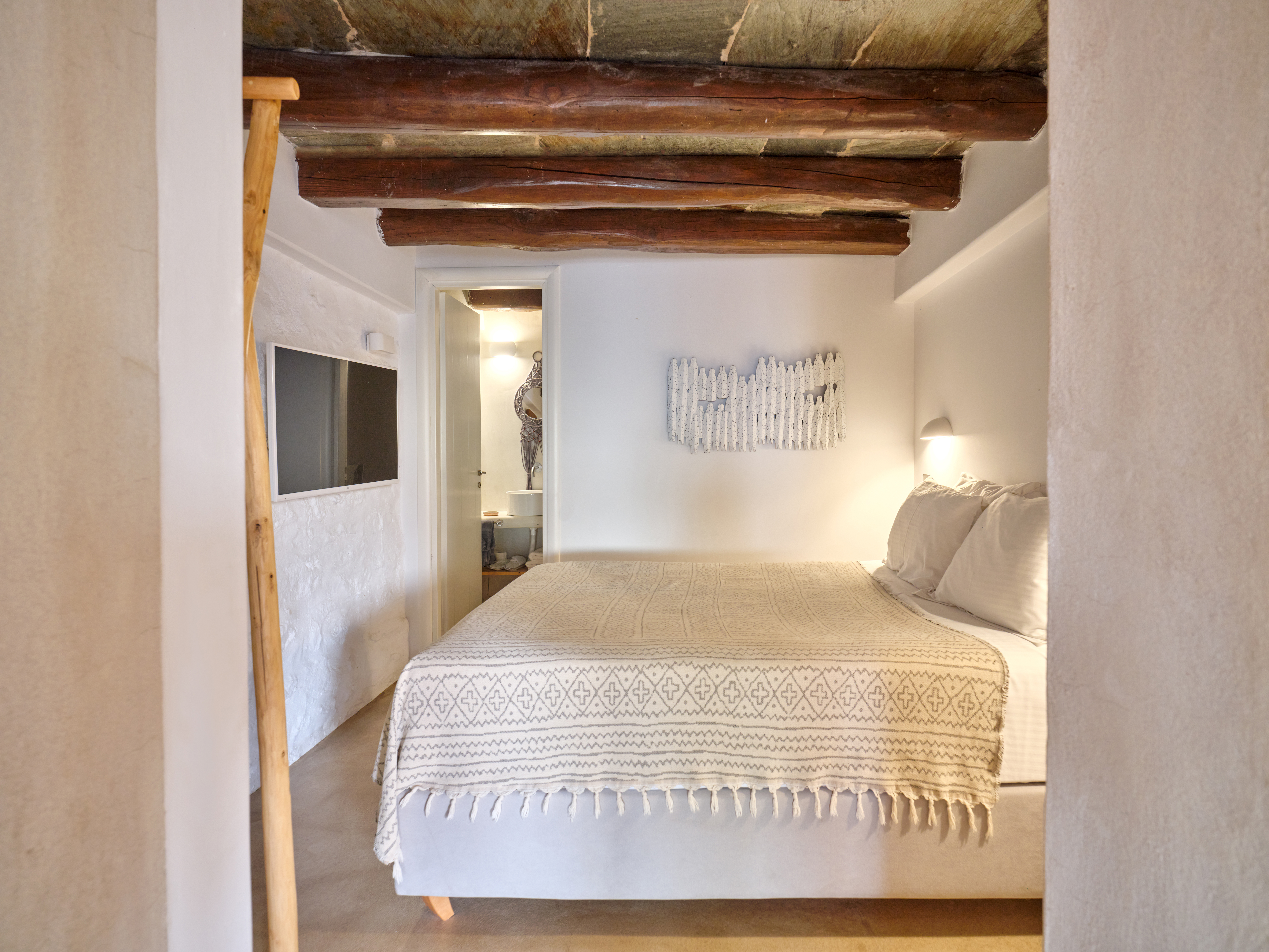 Cave, Senior, Suite, Sea View