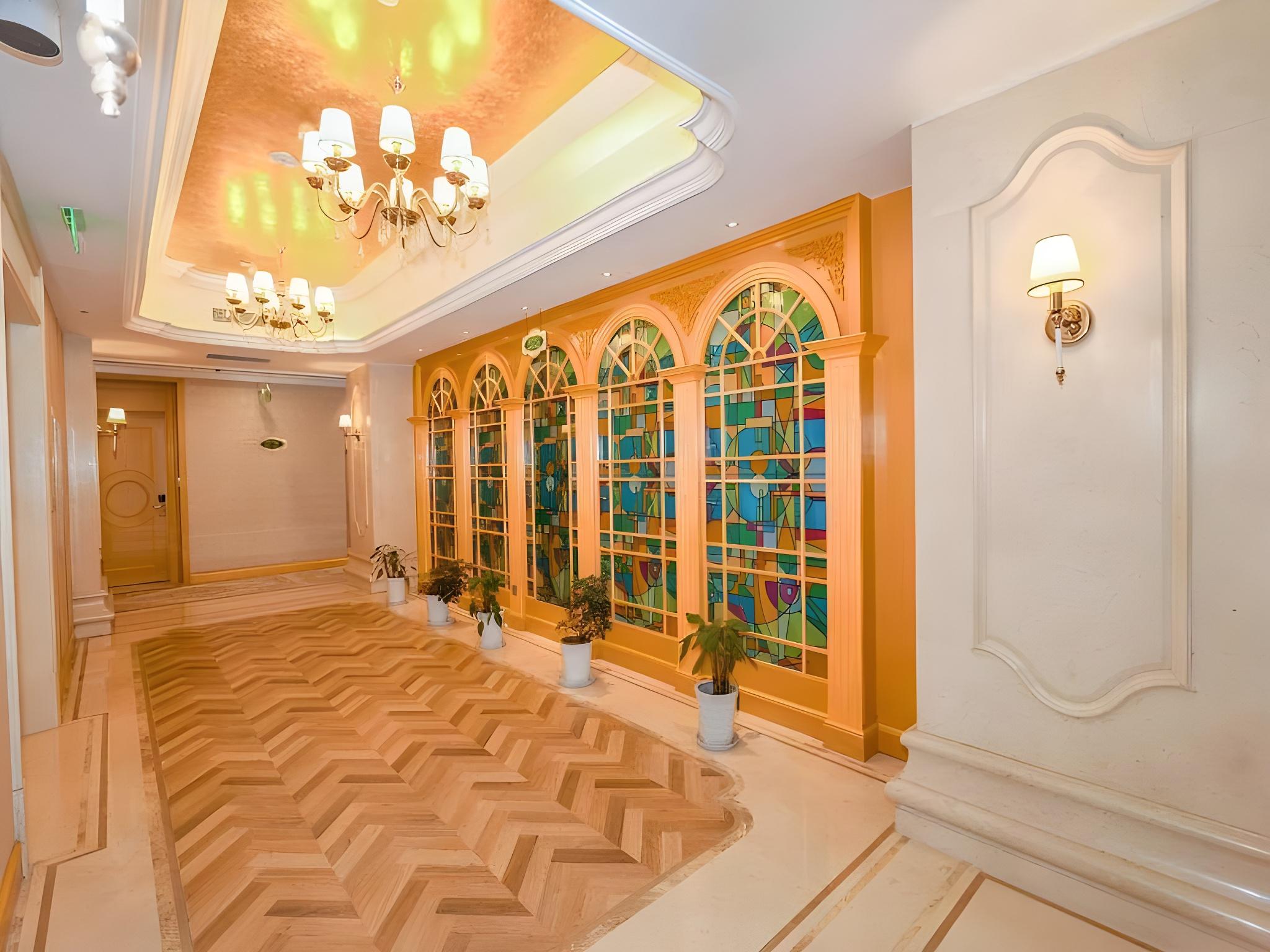 Vienna International Hotel (Wuhan Hanxi) 52/66