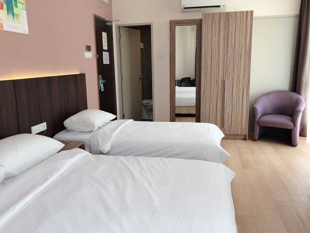 Tumike Hotel 26/58