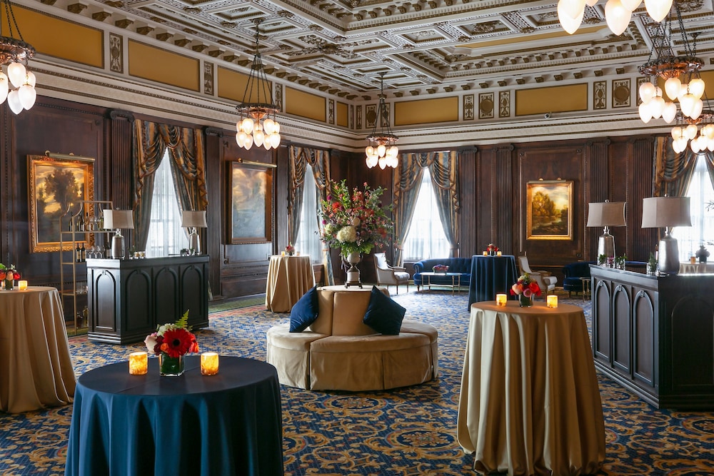 The Hermitage Hotel 53/61