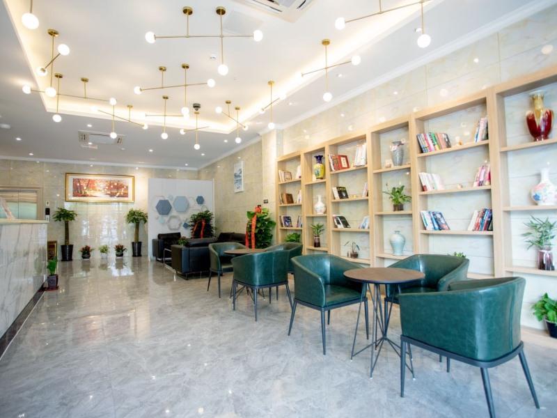 GreenTree Inn Express Shanghai Pudong Lingang New City Yunhan Road 13/17