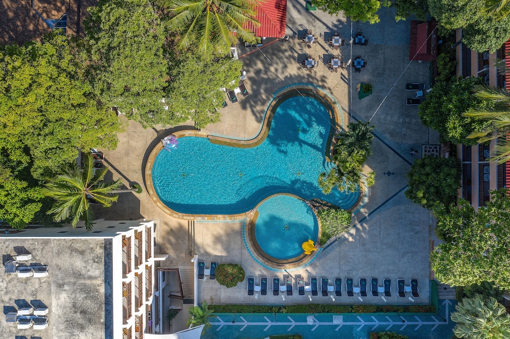 Patong Lodge Hotel 56/59