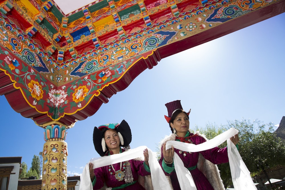The Grand Dragon Ladakh 40/48