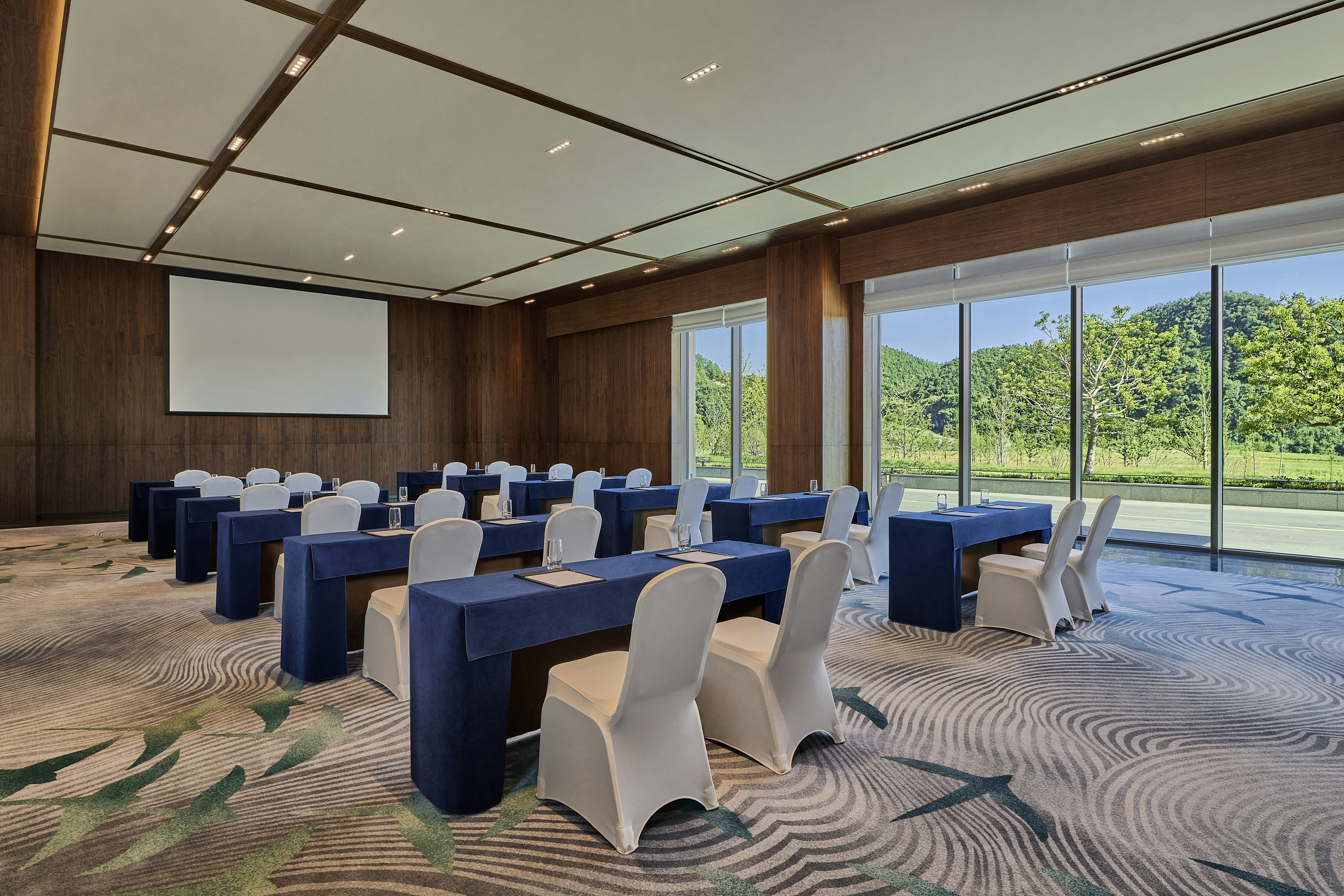 Shu Hua Hotel Tianmu Mountain, Curio Collection by Hilton 23/28