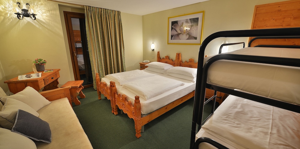 Hotel Loredana 21/65