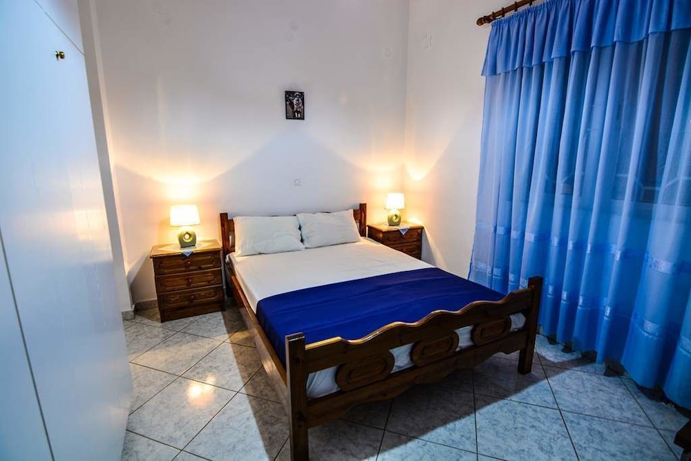 White Villa 22/50