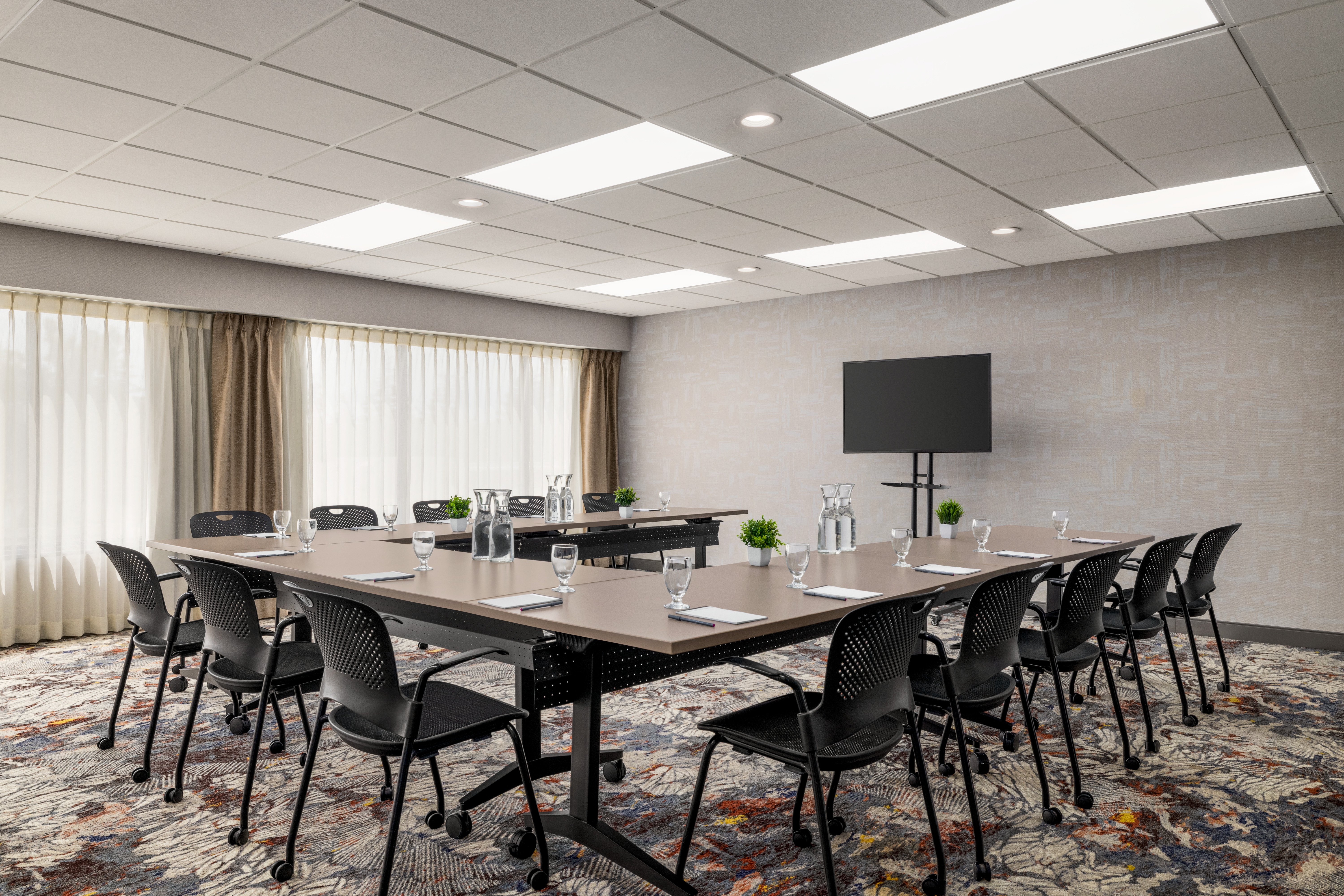 Crowne Plaza Auburn Hills 61/73