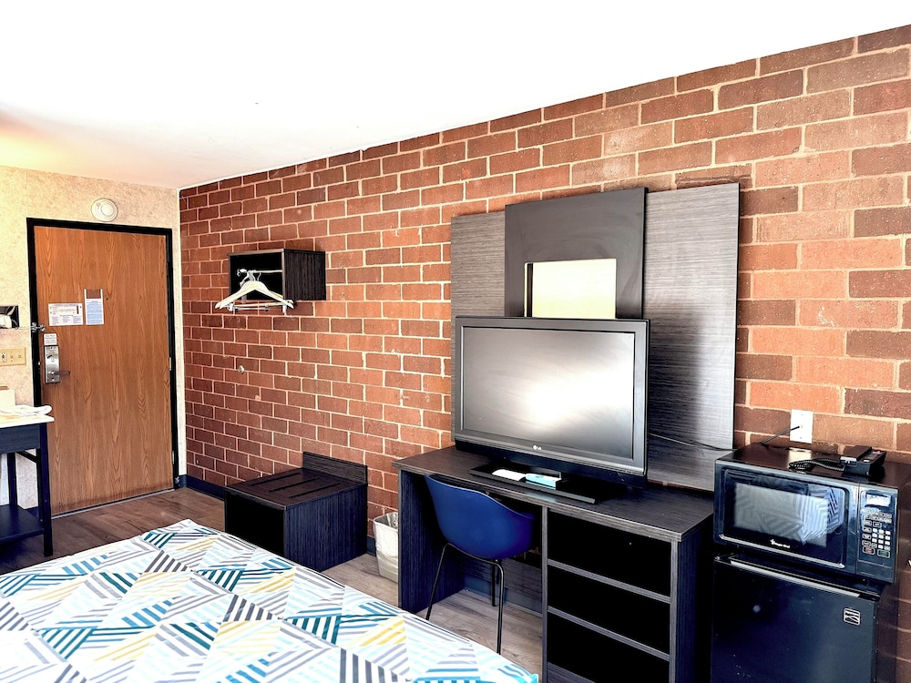 Motel6 Eau Claire, WI 32/49