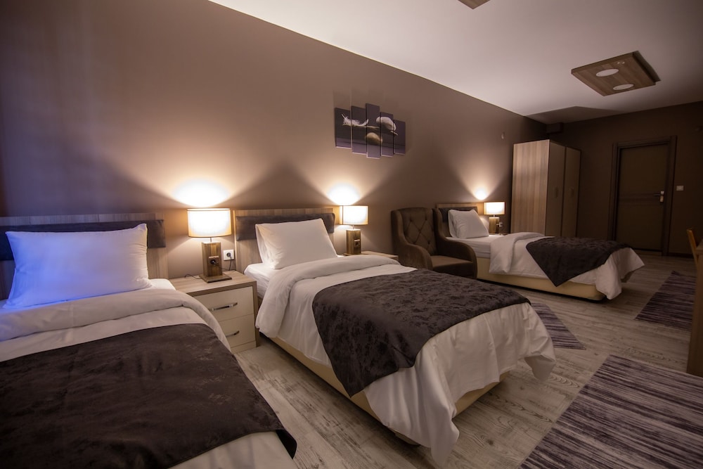 Staron Otel 23/34