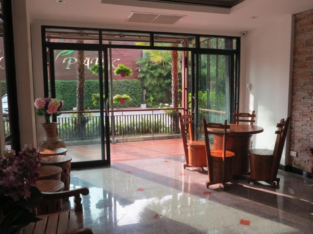 City Park Hotel 13/19
