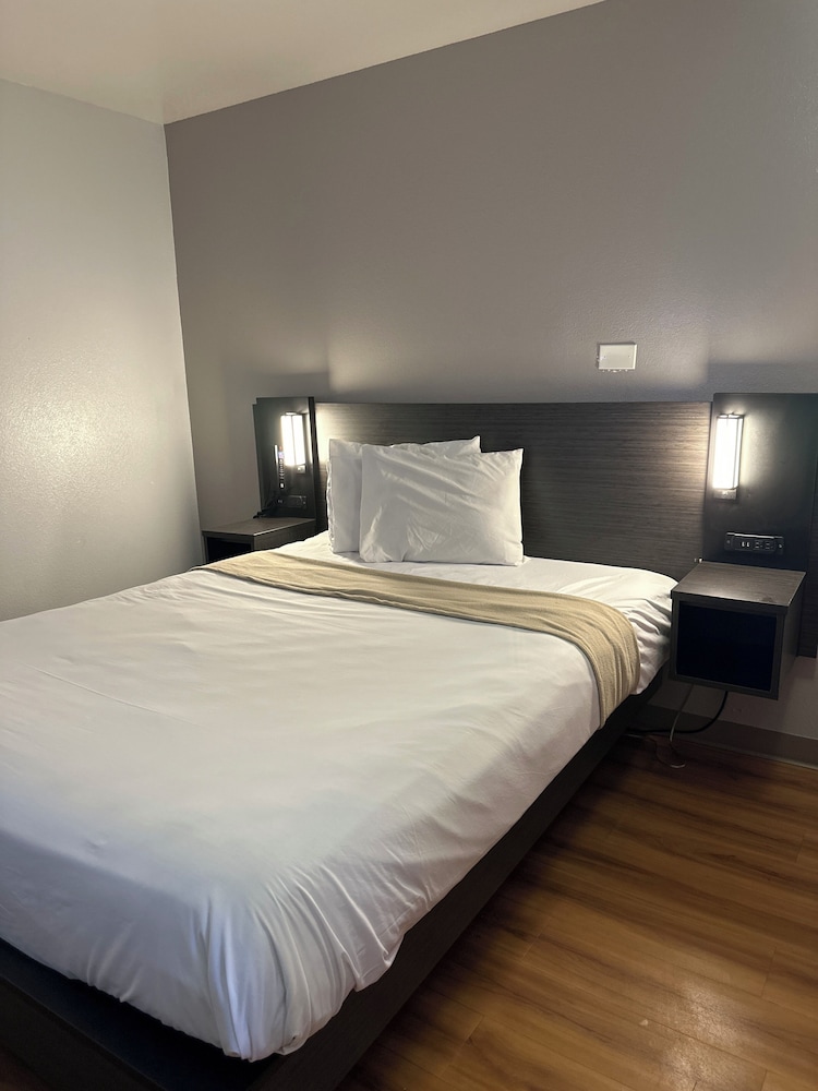 Motel6 Gulfport, MS – Airport 19/48