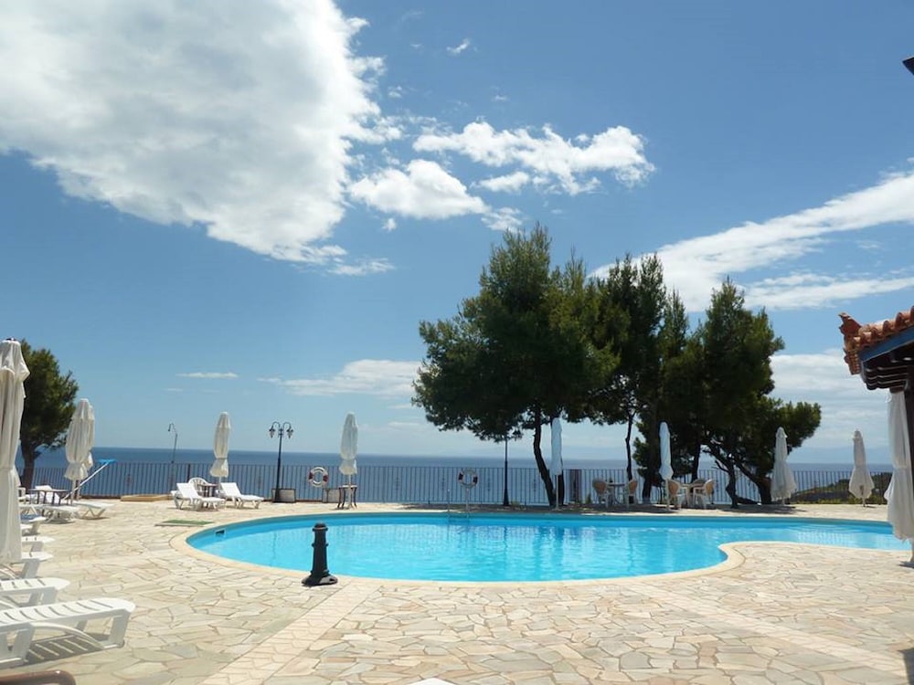 Milia Bay Hotel and Apartments 25/32
