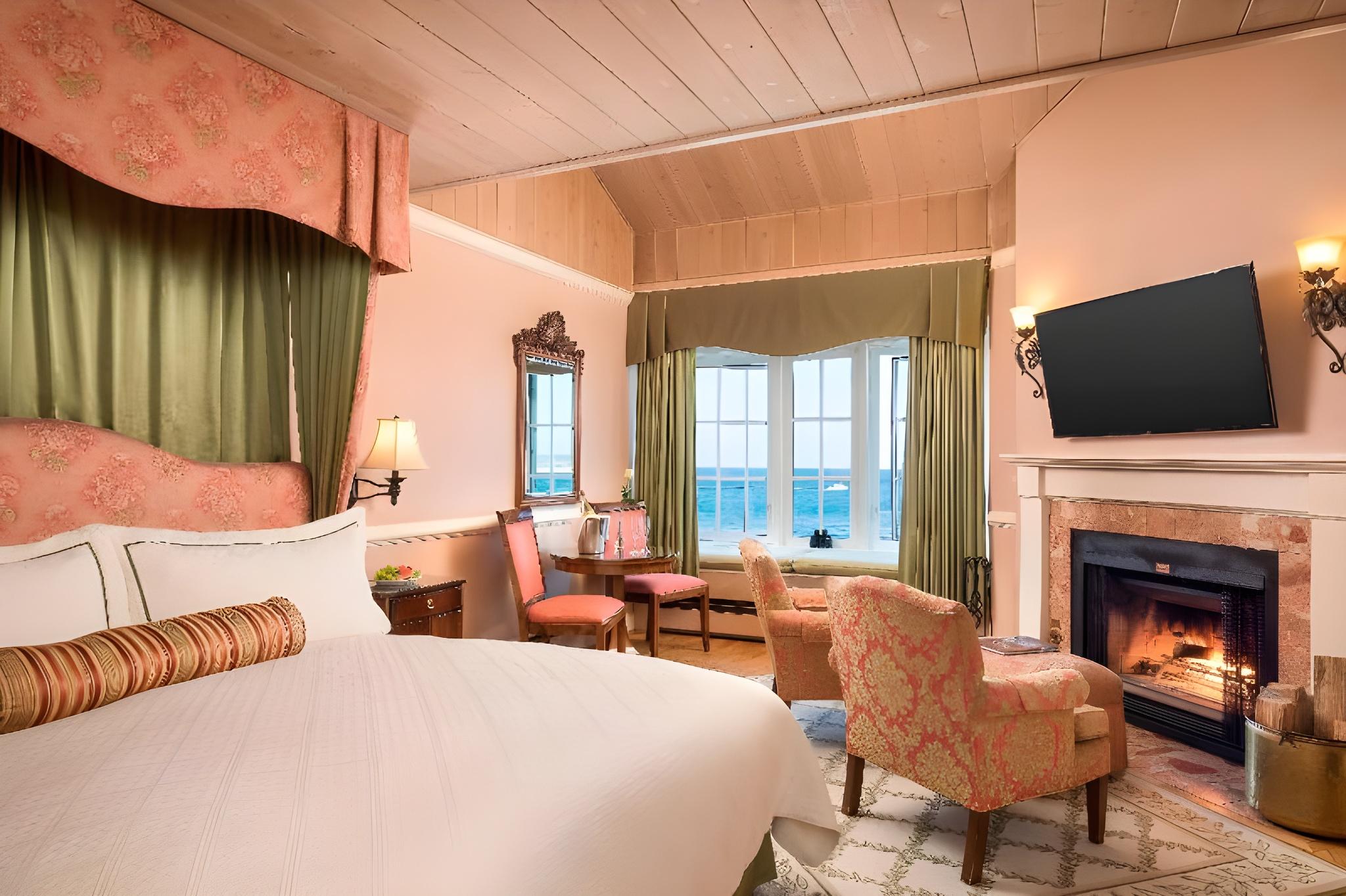 Room at Spindrift Inn, MONTEREY - CA