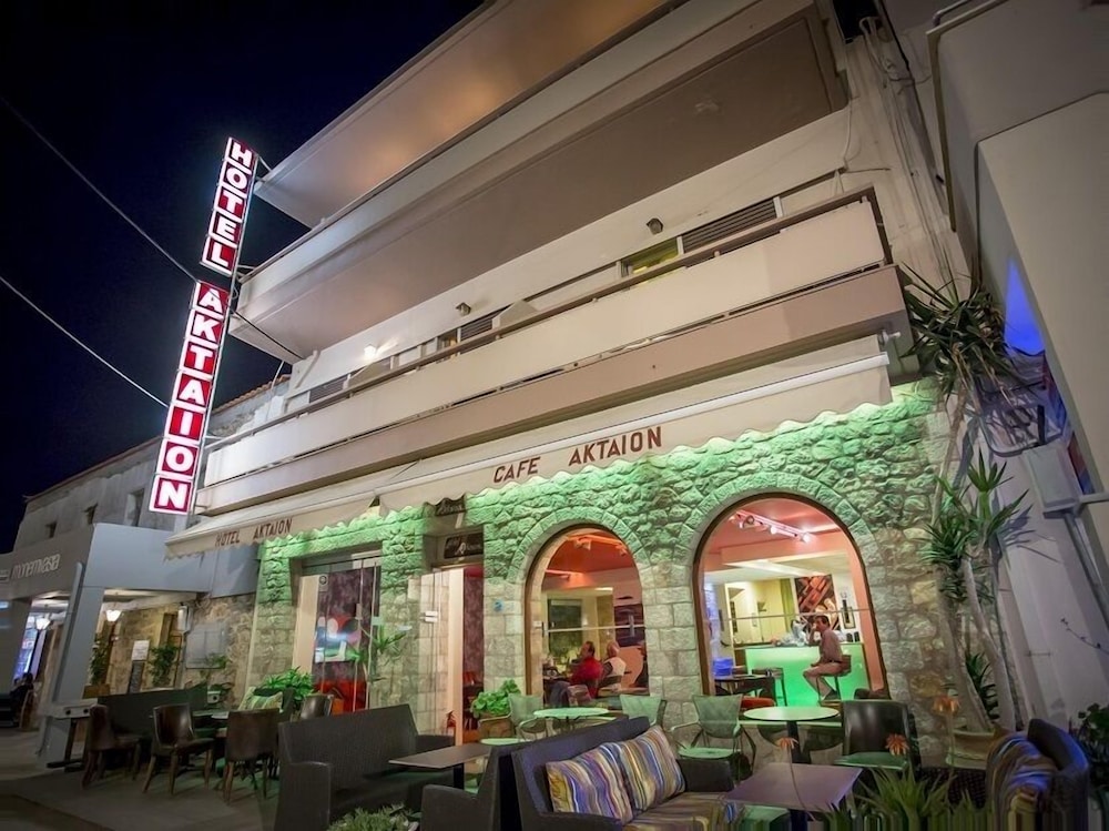 Aktaion Hotel 2/50