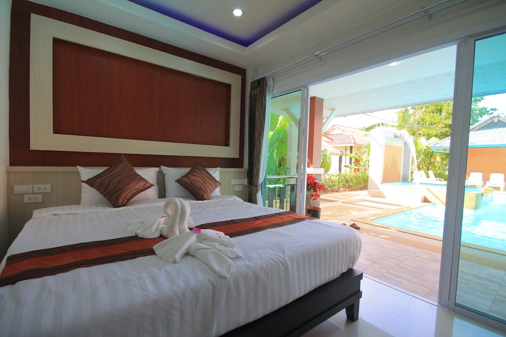 Lanta Fevrier Resort 25/59