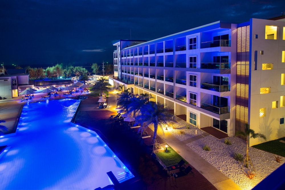 Grandblue Resort 5/70