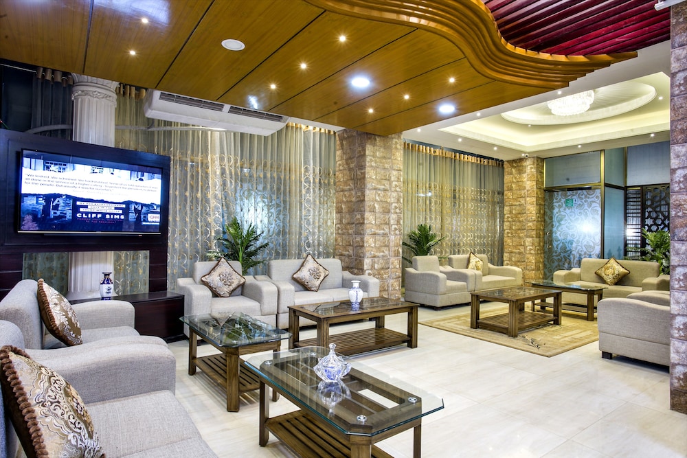 White Palace Hotel 44/61