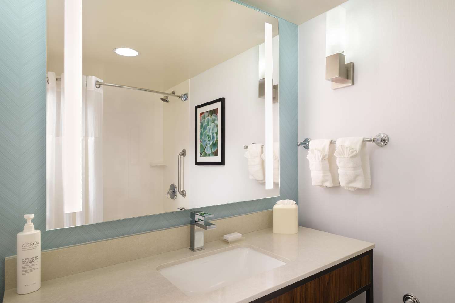Premium, 2 Queen Beds, Hilton Garden Inn Houston Bush Intercontinental Airport 2/2