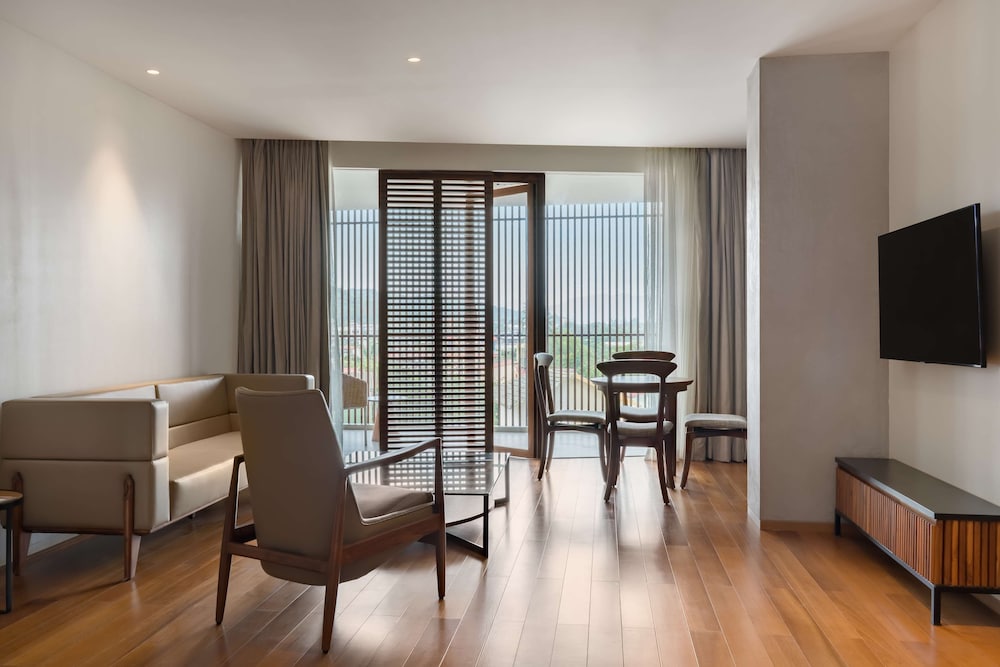 Radisson Resort and Spa Lonavala 48/76