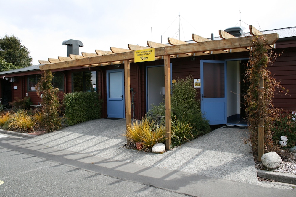 Te Anau Top 10 Holiday Park 2/58