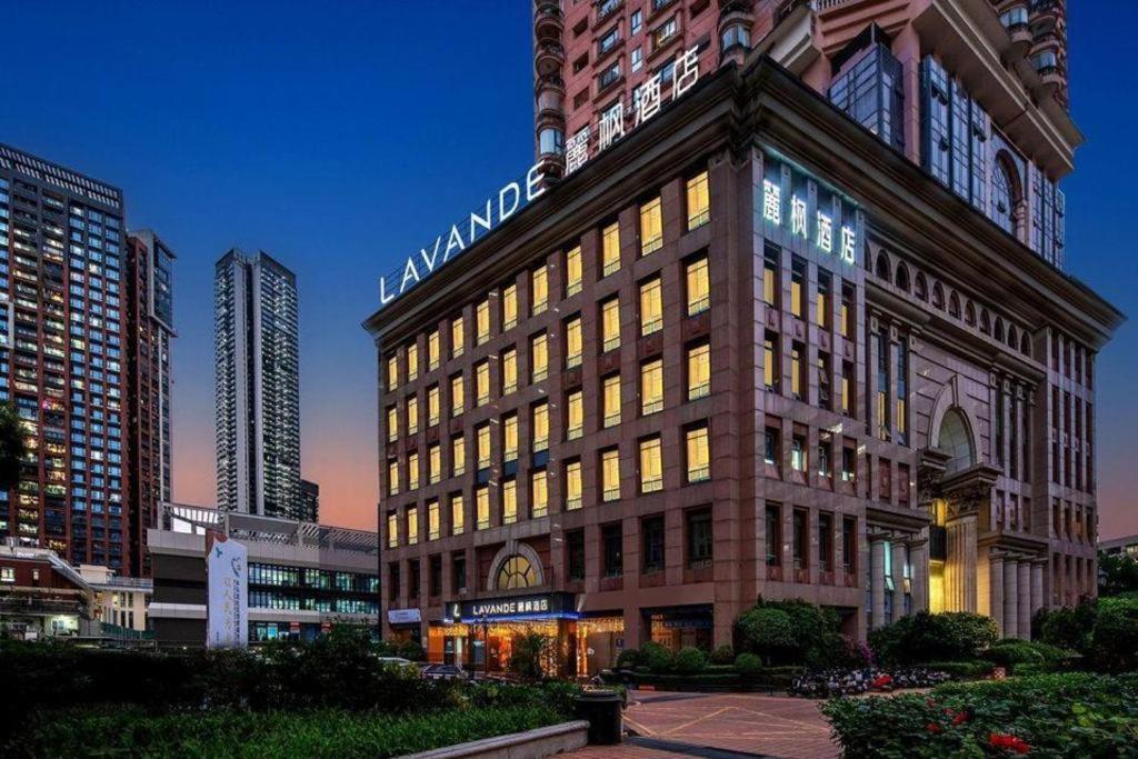 Lavande Hotel (Shenzhen Luohu Shuibei Cuizhu Metro Station) 8/48