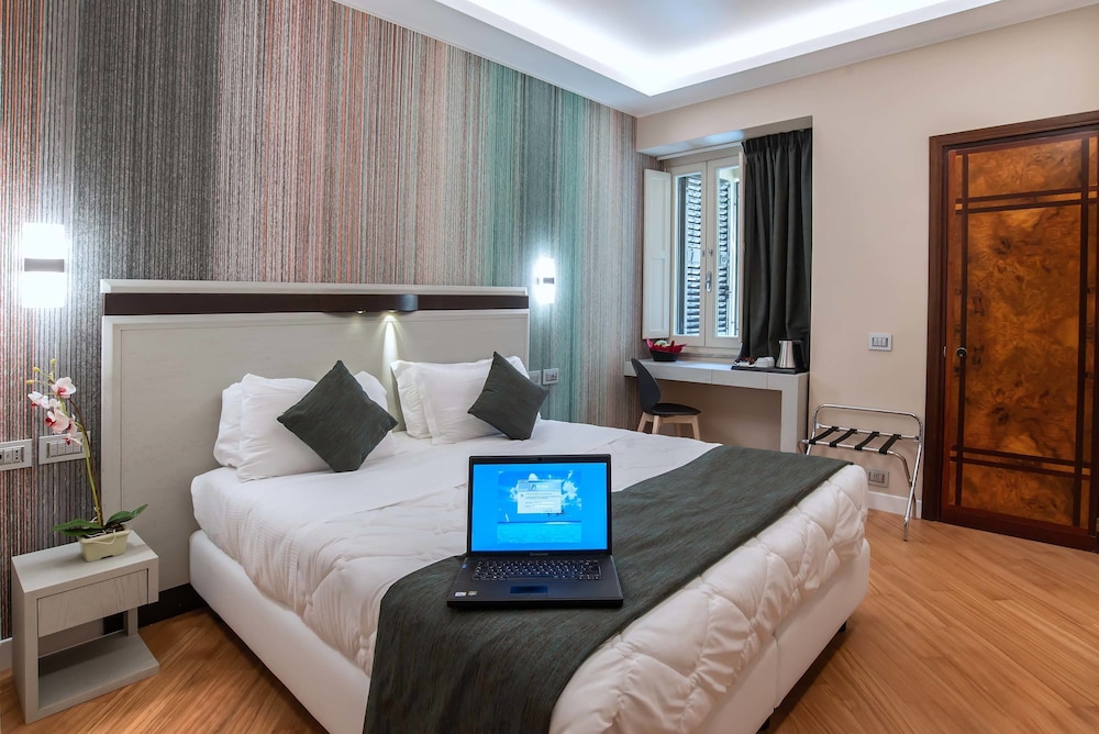 2 Bedrooms, Family, 1 Queen and 1 Single Bed, 2 Bathrooms