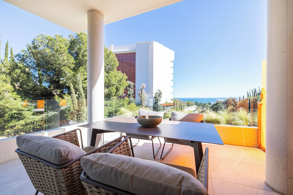 Leiro Residences 31/50