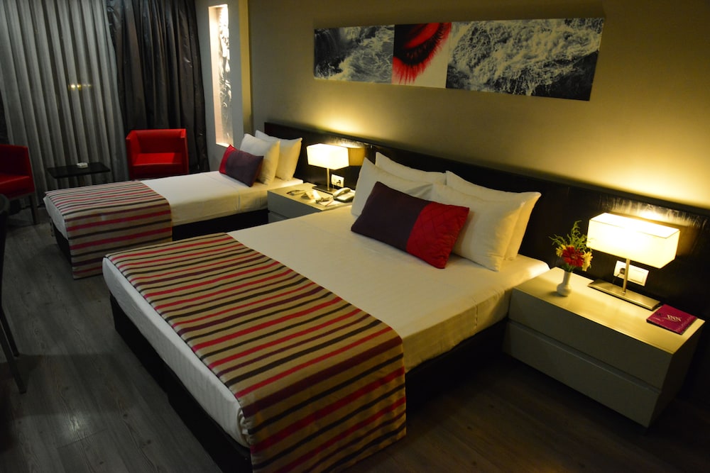 May Park Hotel 47/67