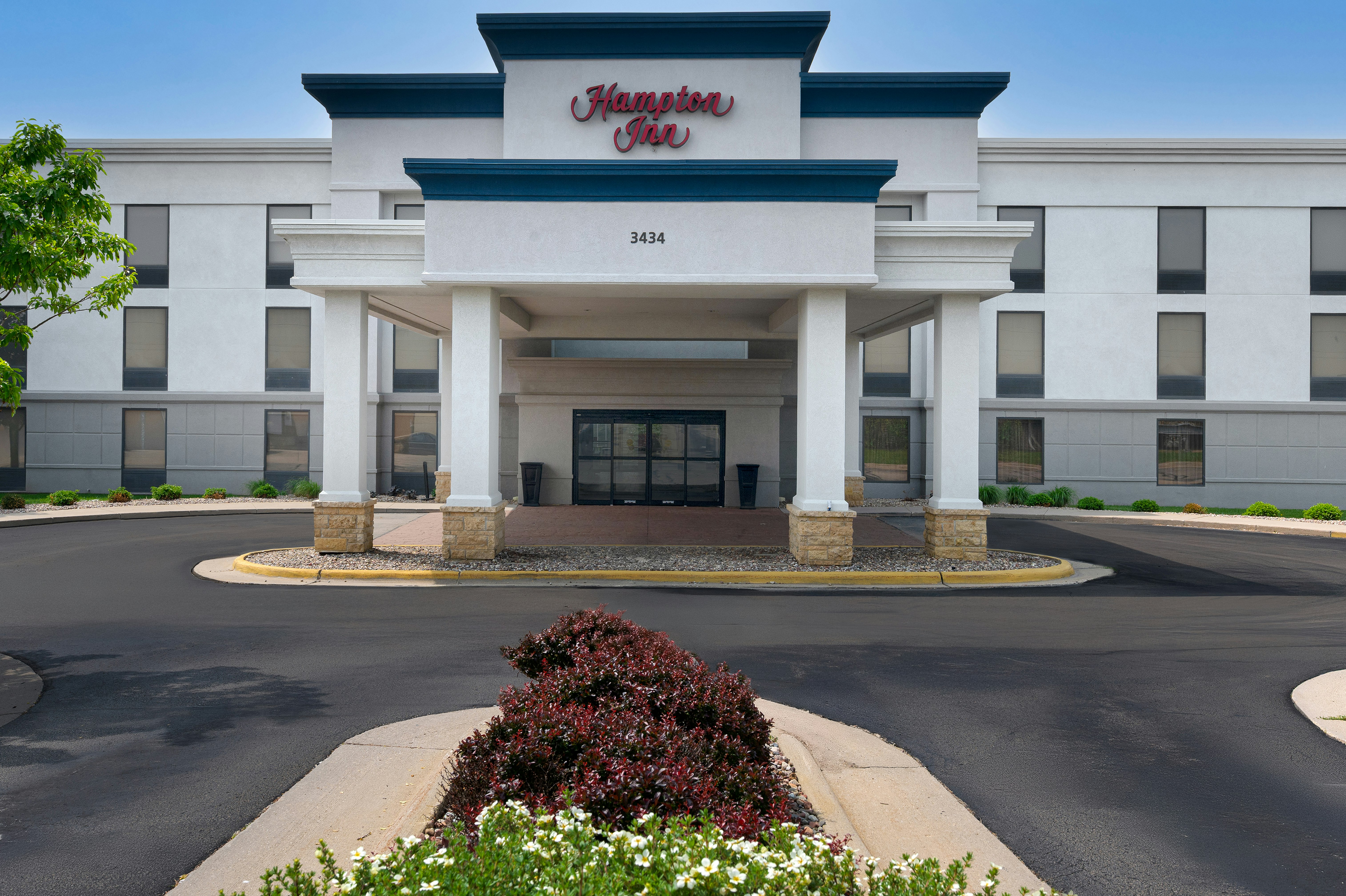 Hampton Inn Dubuque 2/16