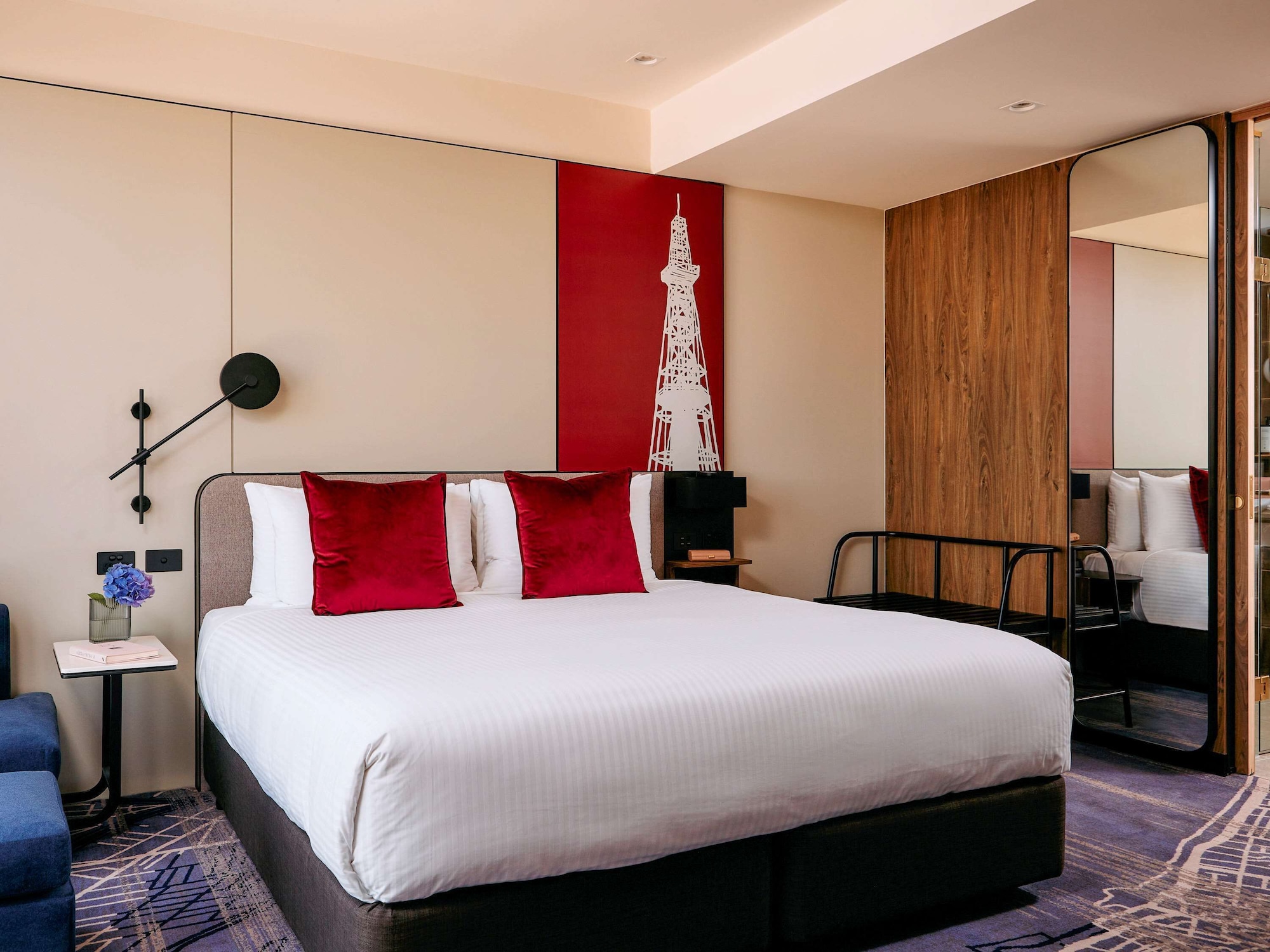 STANDARD, KING BED