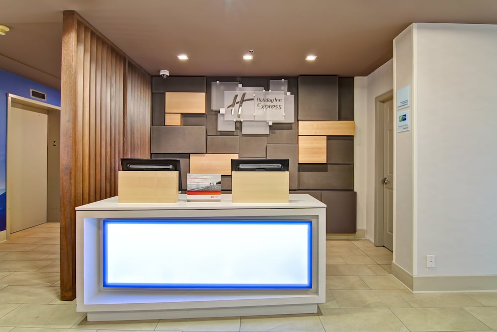 Holiday Inn Express Kamloops 6/74