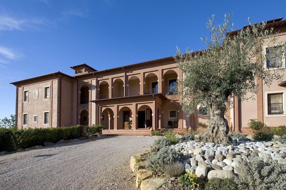 Saturnia Tuscany Hotel 6/70