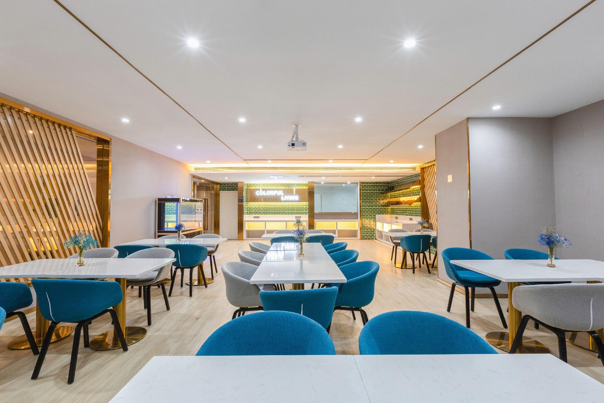 CHEERMAY HOTELS (Guangzhou Shangxiajiu Pedestrian Street Branch) 42/52