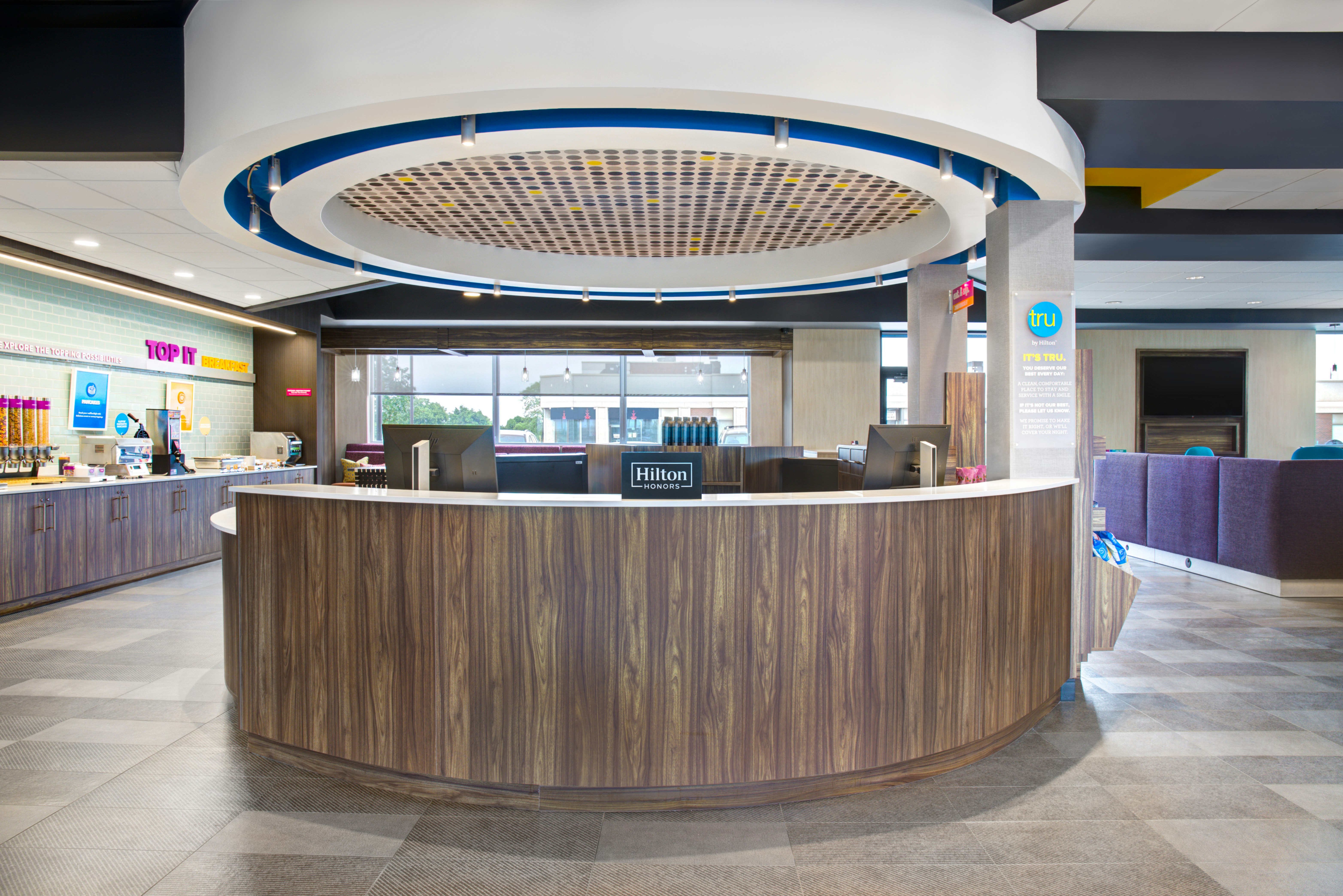 Tru by Hilton Toronto Airport West 3/27