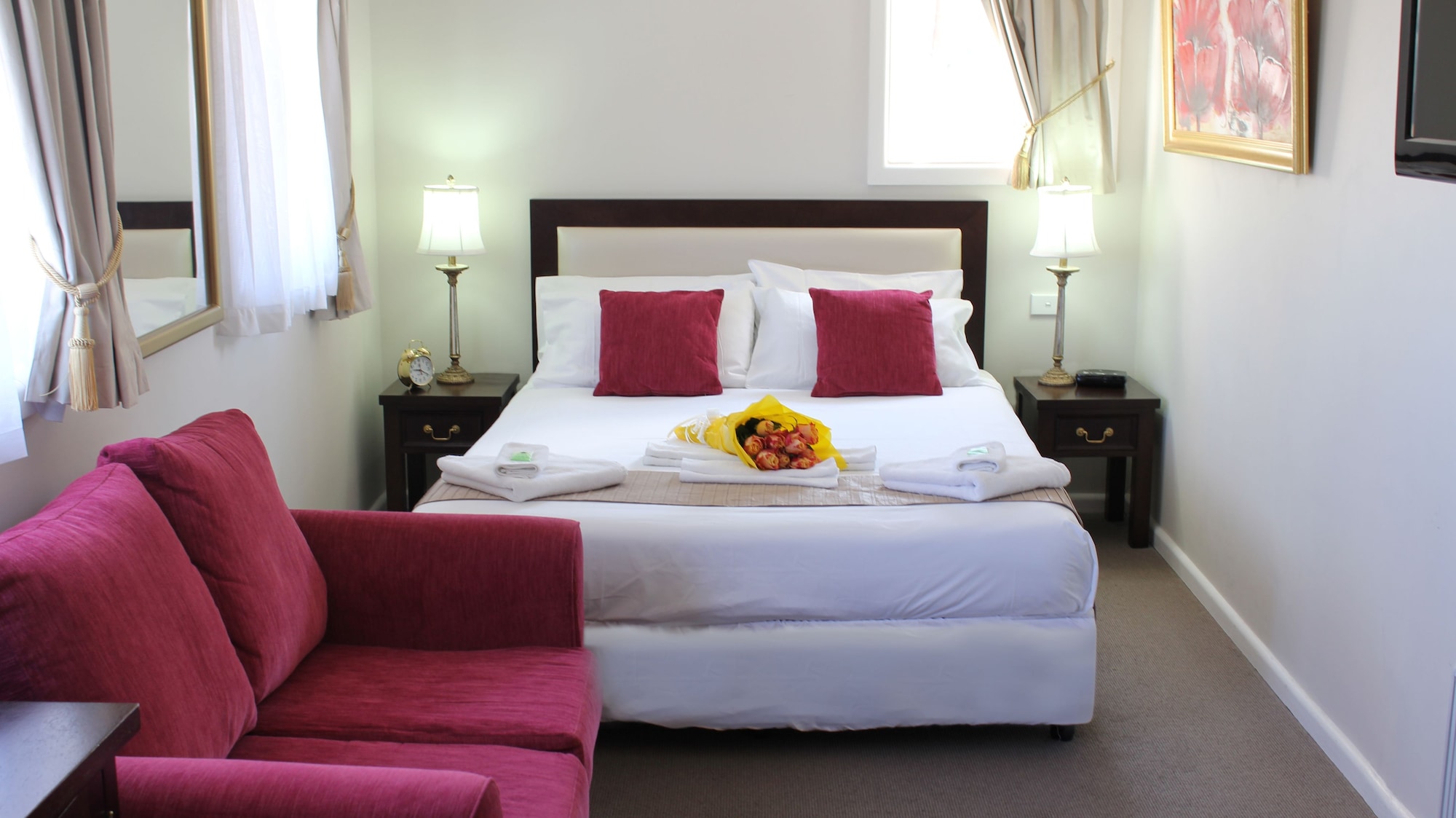 Classic, Queen Bed